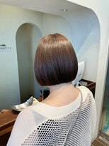 エルサフィロ ヨドヤバシ(el zafiro yodoyabashi)&nbsp;ラベンダーベージュ　ボブ　20代30代40代