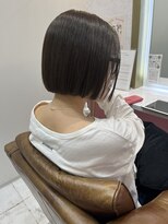 ザトエル 栄(THE TOEL)&nbsp;ベージュブラウン髪質改善メテオカラー切りっぱなしボブ