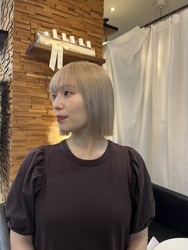 スイート ヘアデザイン(Suite HAIR DESIGN) ベージュ／ハイトーン／ブリーチ