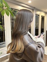 レイジーアワーズ(Lazy Hours) グラデーションカラー×ゆる巻きロング