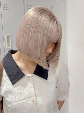 ベレーザ 渋谷(BELEZA) 15967ブリーチ＆ダブルカラーホワイトブロンドアッシュブロンド