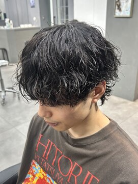 オーバルバイアピッシュ(OVARL by apish) メンズカット/韓国ヘア/メンズパーマ/波巻きパーマ/原宿