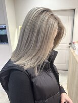 リア 布施店(Lia)&nbsp;ホワイトベージュ