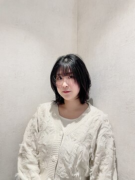 ケンジサナンド(KENJE Sanando) 結んでも可愛いレイヤーボブ