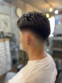 カジュアルからビジネススタイルまで！遅い時間まで営業しているから仕事帰りもOK◎