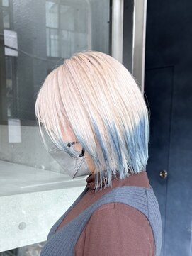 ヲタク(wotaku.) ホワイトブロンド裾カラー水色カラープレイングカラーハイトーン