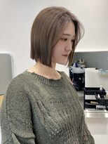 ヌヌ 渋谷 原宿 明治神宮前(nunu)&nbsp;赤みなしカラーグレーアッシュベージュ