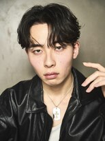 オーバル ジングウマエ(OVARL jingumae)&nbsp;フェザーショートパーマアップバングセンターパート