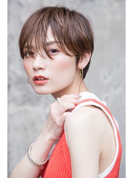 エイミー(Aimee) Aimee 艶ショート×シアーベージュ