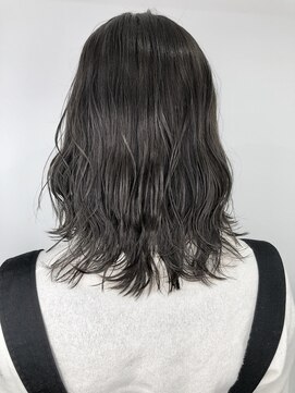 ネイヴィル(navile) ミディアム×グレーアッシュ