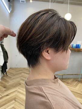 ロミー 本厚木(ROMMY.) 【ハンサムショート】オール世代似合わせ◎刈り上げないショート