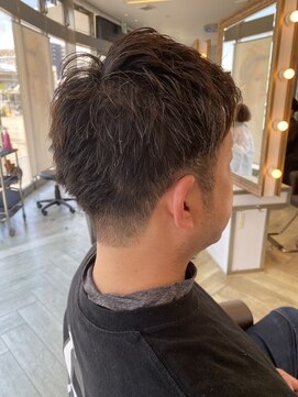 コワファースト 大分(COIFF1RST) 刈り上げショート