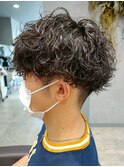 波巻きスパイラルパーマツーブロックツイストパーマメンズヘア