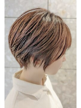 ヴィラ 雲雀丘花屋敷店(Villa) 20代30代40代抜け感ショートレイヤーミルクティベージュ