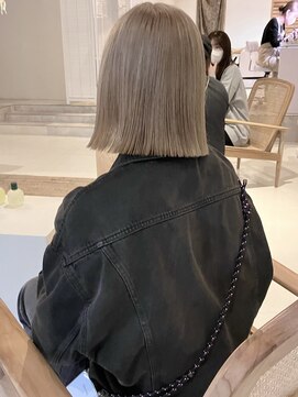 クロム バイ リエット(Chlom by Lietto) 切りっぱなしボブ　グレージュ