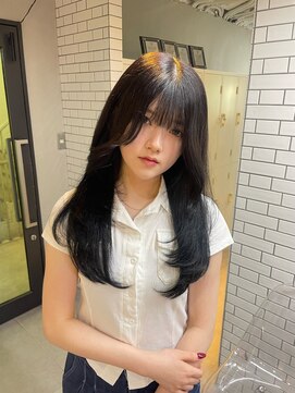 ジーナ 天神(Zina) レイヤーカット/グレーブラック