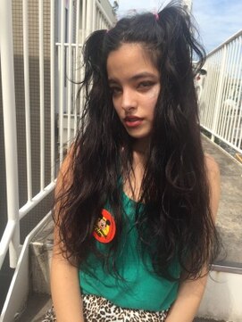 ジーナ(XENA) うさ耳ツインテール