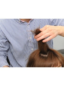 豊富な薬剤を取り揃え、自然な柔らかいストレートヘアに♪繰り返しの縮毛矯正もダメージを気にせずトライ！