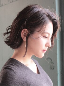 ステイシー(STACY) STACY ラフカールミディ 001