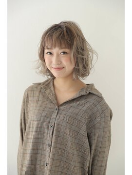 カペリベラ CapelliBella 香里園店 ハイトーンボブ