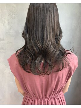 キチ(kichi.) [kichi.] セミロング×カーキベージュ