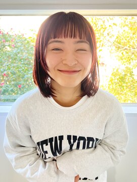 トゥコ(tuco) ステップカット　フェイスレイヤー　チェリーブラウン