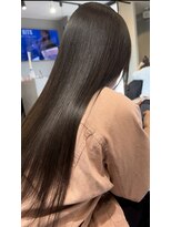 ヘリム(HELIM)&nbsp;レイヤー 前髪 小顔カット  薄めバング マロンベージュ