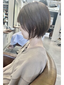 サーカス(circus) 透けるような大人ショートに★