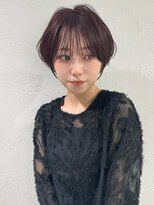 アンド ストーリーズ(&STORIES)&nbsp;前髪あり耳掛け丸みくびれショートボブ20代30代40代50代（蘭）