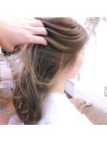 ログ(L.O.G)&nbsp;【圧倒的モテ髪】カット+インナーカラー+トリートメント【那覇】