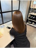 美髪矯正でしなやかにまとまるを体験を！