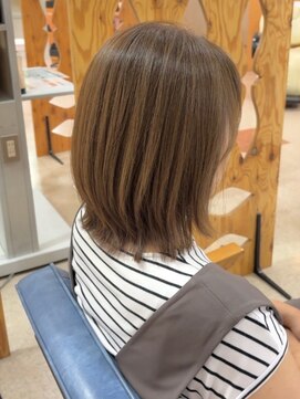 サンタフェ 一宮森本店(Santa'Fe) Santa'Fe式脱白髪染め白髪ぼかしカラー/ボブ