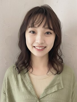 アメリラブ(ameri love) セミロング×ダークトーン×ゆるウェーブ