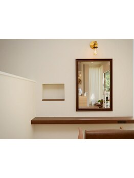 【全席半個室】大人女性の頭皮・髪悩みに寄り添う丁寧なカウンセリング◎優しい施術で扱いやすい上品ヘアに