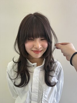 エマビビット 港店(EMA VIVID) レイヤーで無造作に