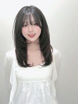 セブンルックス(7LOOKS) 【レイヤー】シルバーアッシュ×ロングヘア