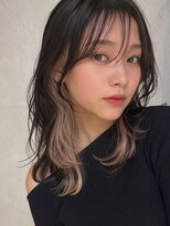ロコスピアーズ(ROCO SPEARZ)&nbsp;レイヤーカット × インナーカラー ベージュカラー