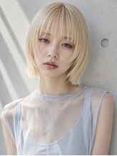 ヴェイン 渋谷(vain) ハイトーン ブリーチ ミニボブ レイヤー シースルーバング