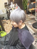 サムブリッジ(SOMEBRIDGE)&nbsp;★ホワイト シルバー系ショートヘアー【SOMEBRIDGE亀有】