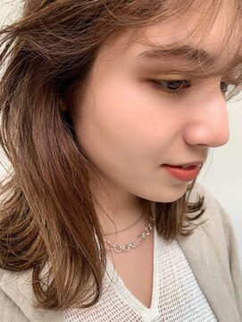 セーヌ(CEINE) 【CEINE】ラフウェーブBOB/ベージュカラー【三軒茶屋】