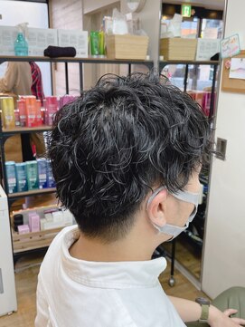 キュアキュア(Cure2) 「ツイストスパイラル」は、もはやメンズの王道パーマ。