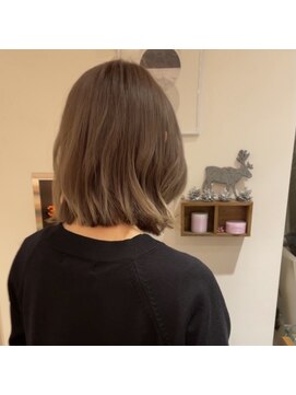 エクリ 麻布十番(equri) アースカラー　20代30代40代　くびれミディ