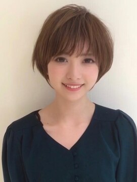 ビューエヒメ(VIEW EHIME) 前髪大人かわいい美髪ホワイトグレージュネビージュショートボブ