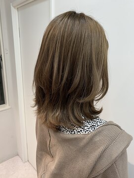 ジエクト ヴィシア(The Ect VIXIA) ミルクグレージュ　くびれミディアム　髪質改善トリートメント