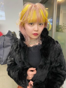 レコ 渋谷(LECO) ベビーピンク×ネオンイエローデザイン