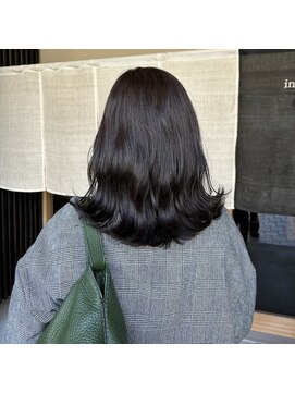 イニ 姉小路(ini) 《戸田》オリーブカラー/ミディアムボブ