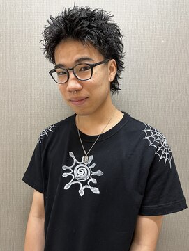 アイズ 海老名(AIZU) スパイキーパーマ メンズショート スパイキーショート 眉毛