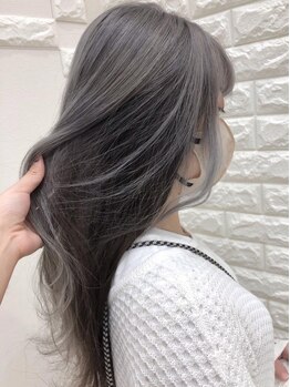ビューティーマルシェ ミンナノ ららぽーと愛知東郷店の写真/【カット+イルミナカラー＆ファイバープレックス¥7950】似合うカラーとトレンドをご提案♪ロング料金なし◎