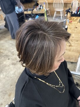 ウィークエンド(WEEKEND) 白髪ぼかし＋カット＋TR【15400円】