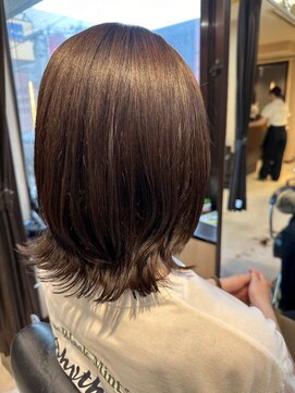 美容室ヒラトヤ 仙北店 小顔大人可愛い外ハネココアブラウンミディ20代30代40代